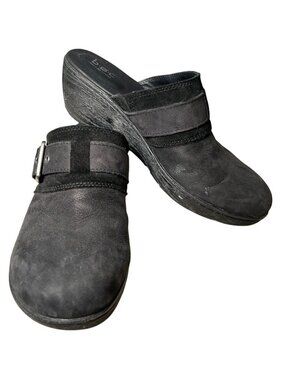 BØC by Born Concept Black Leather Slip On Comfort Clogs Women's 10 Buckle Strap